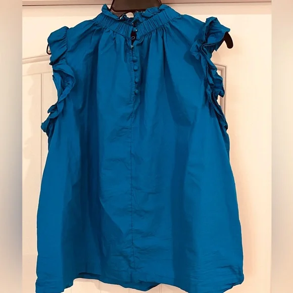 Women’s bundle of 4 Crown & Ivy blouses, Vibrant blue, pretty lilac and 2 white. - Picture 5 of 12